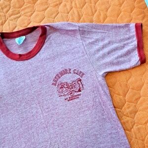 Mount Rushmore Cave Graphic Tee - Red